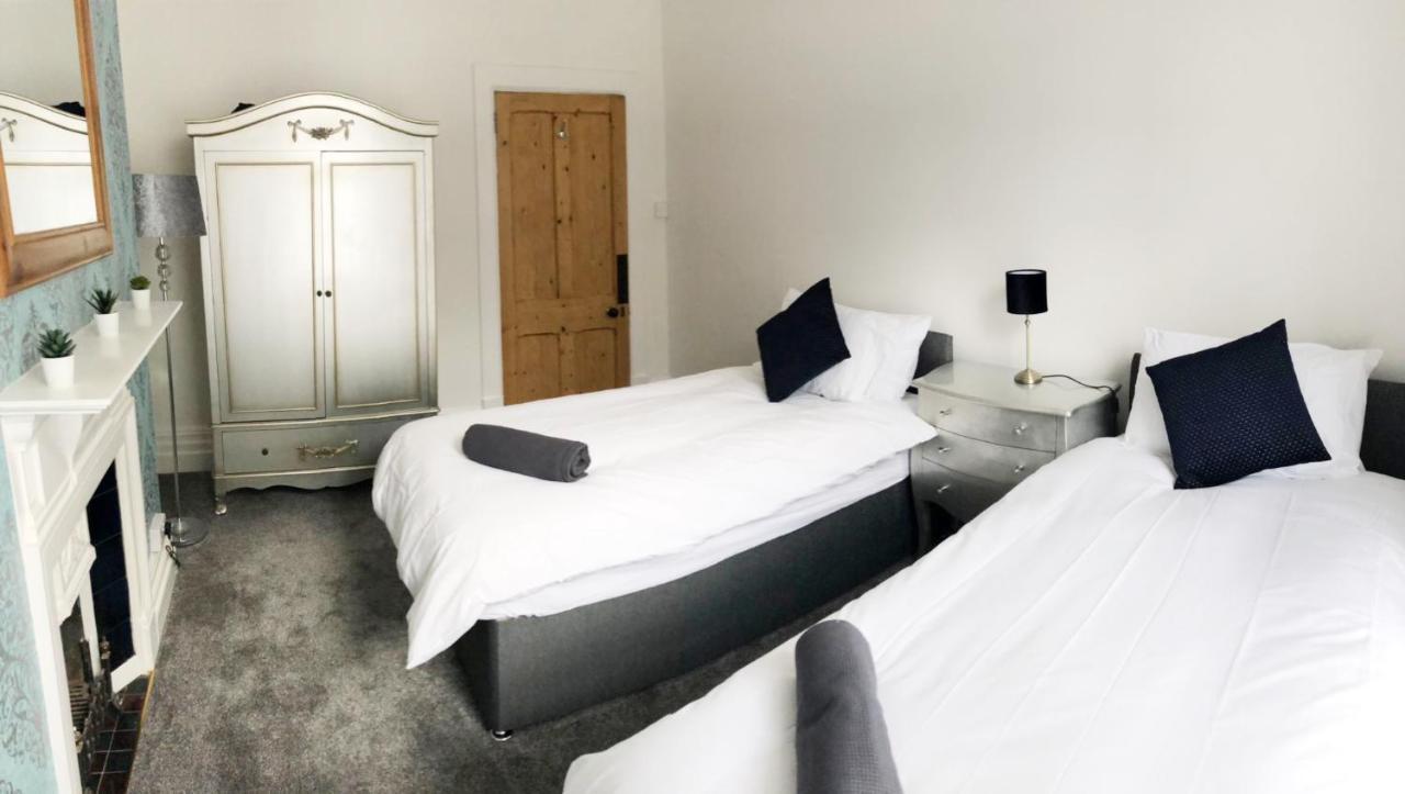 April Lodge Summer Breeze -3Bed-Sleeps 6-Parking-Walk To The Beach-Spacious-Families-Groups-Professionals-Contractors Welcome Bournemouth Exterior foto